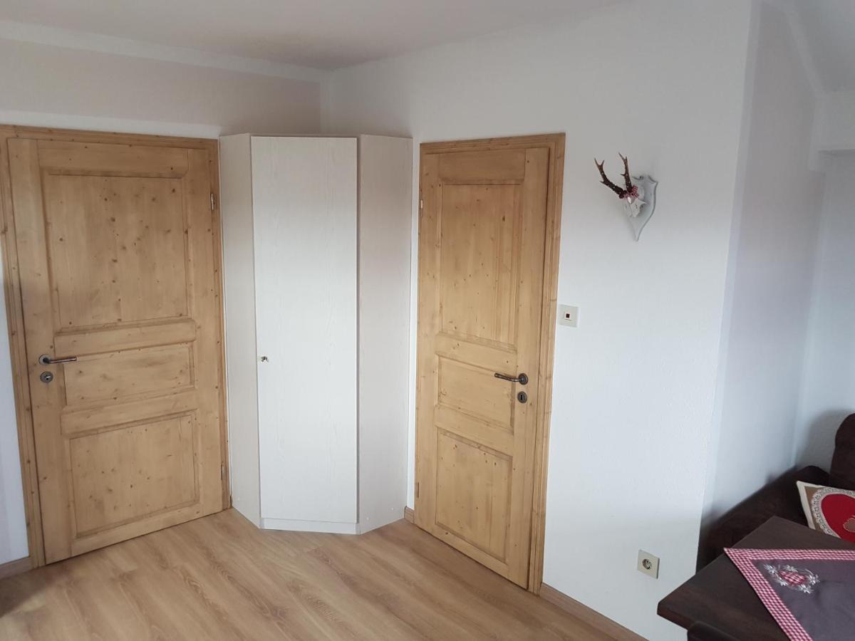 Ferienwohnung Weber Alpenglueck レヒブルック エクステリア 写真